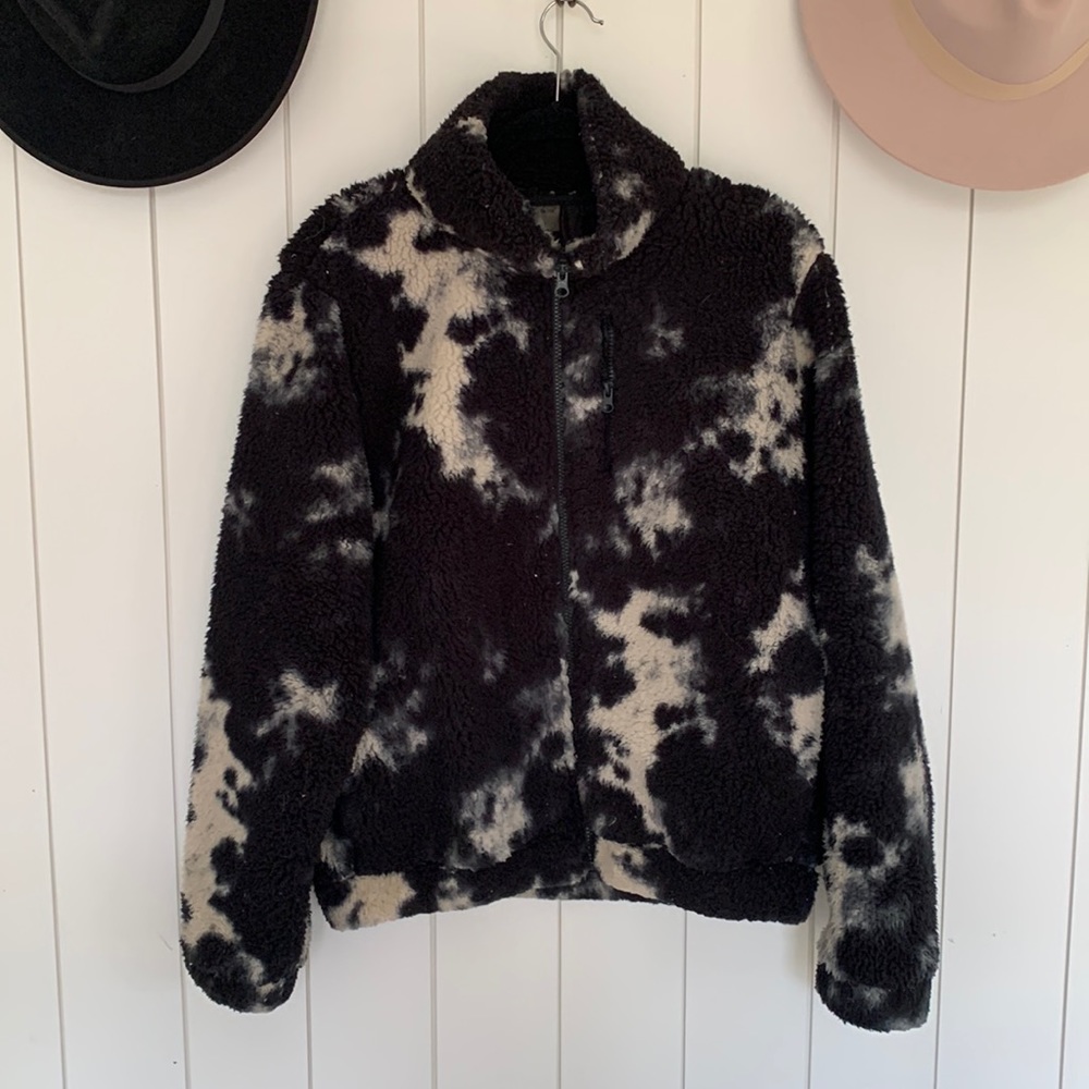 Betsey Johnson Performance Fleece